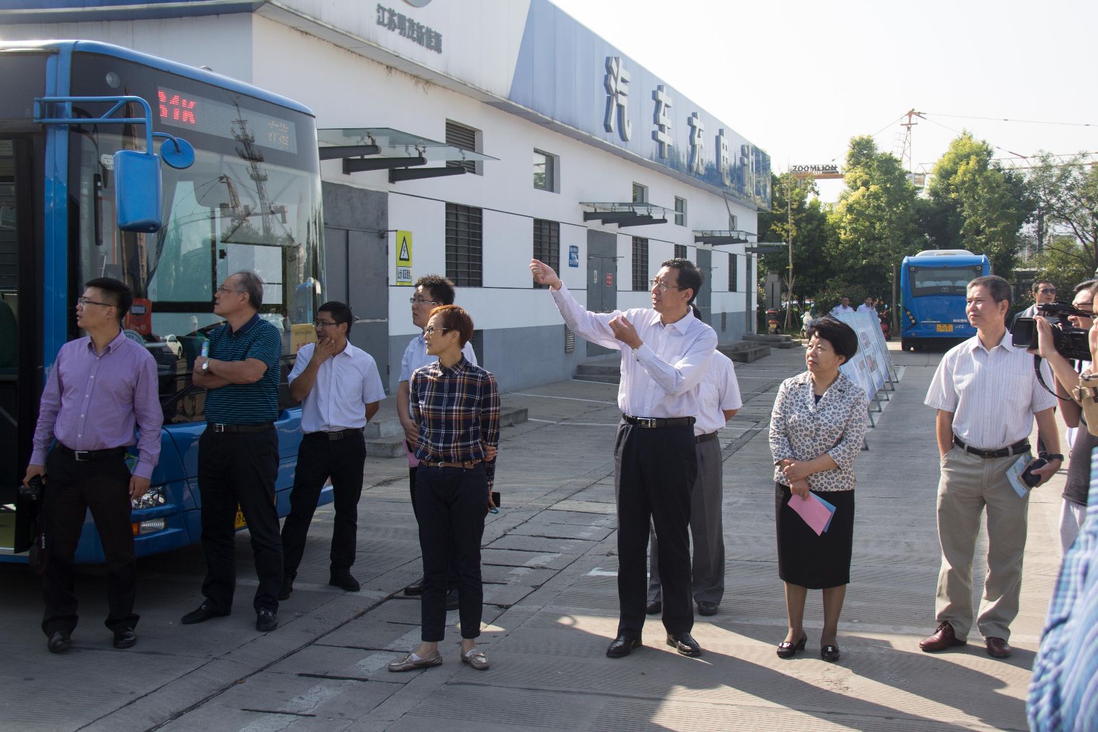 連云港市人大常委會副主任于麗華一行 視察城市公交發(fā)展情況